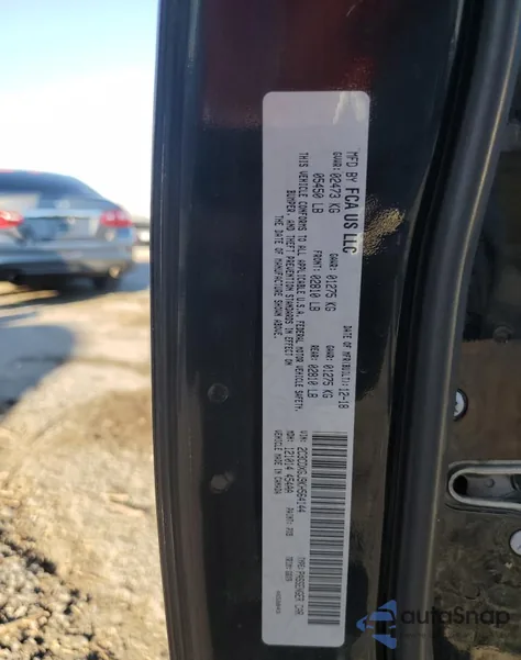 2019 Dodge Charger Scat Pack z USA, uszkodzony, nr VIN 2C3CDXGJ9KH564144